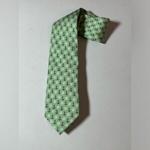 Vineyard Vines Tie Anchors Green 100% Silk Made in USA Mens Necktie